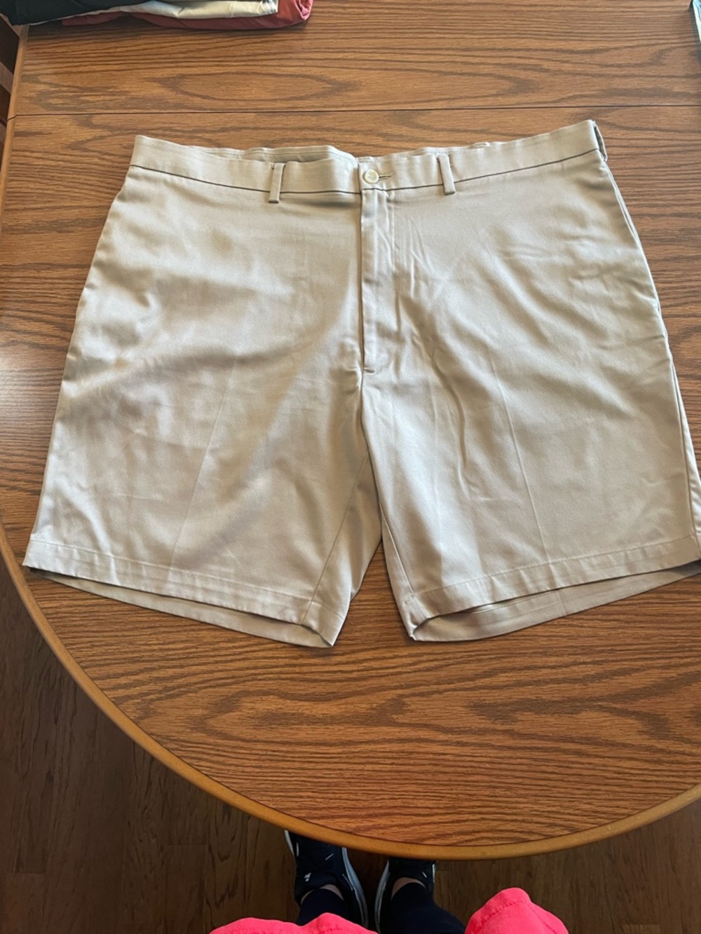 Roundtree & Yorke Men's Khaki Flat Front Shorts